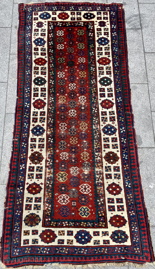 Very nice tallish rug size 240 x 100 cm                        