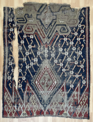 Caucasian fragmand rug size 165x128cm
                            