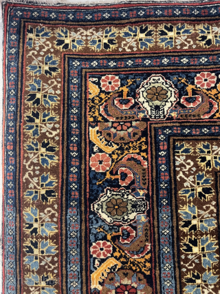 Very fine quality Persian rug size 190 x 125 cm                       