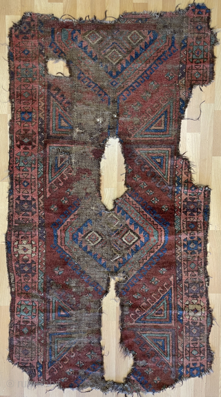 Konya Karapınar early 18.century size 176 x 100 cm
sanli-veysel@hotmail.com