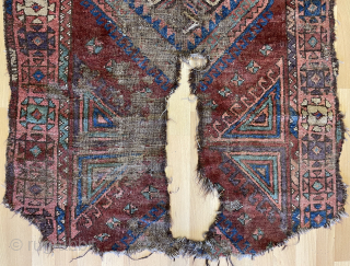 Konya Karapınar early 18.century size 176 x 100 cm
sanli-veysel@hotmail.com