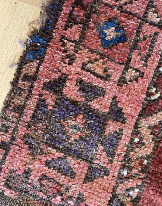 Konya Karapınar early 18.century size 176 x 100 cm
sanli-veysel@hotmail.com