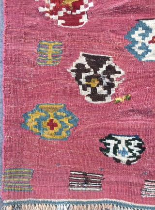 Qhasgai sofra  made by a 9 or 10 years old child to learn to weave.size 116x90cm                