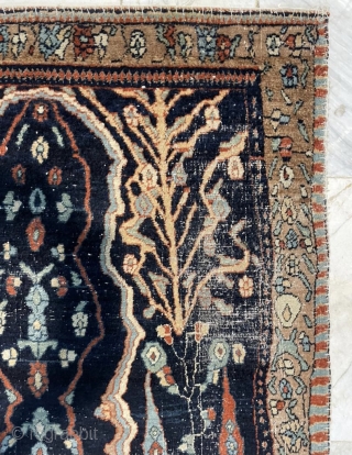 very unusual persian carpet size 140x87cm                           