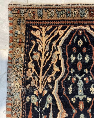 very unusual persian carpet size 140x87cm                           