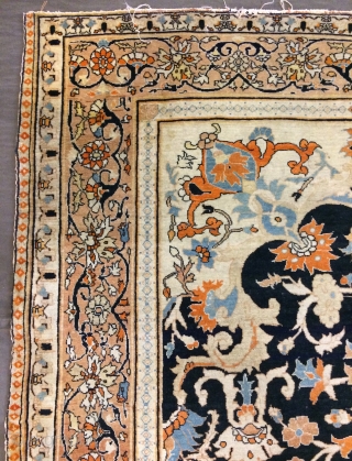 Rare Persian carpet size 200x140cm                            