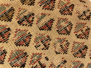 Marsahali Shirvan prayer rug circa 1820 or 1840s. Size 140x80cm .                      