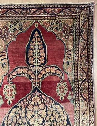 Very different laver kirman rug size 160x117cm                          