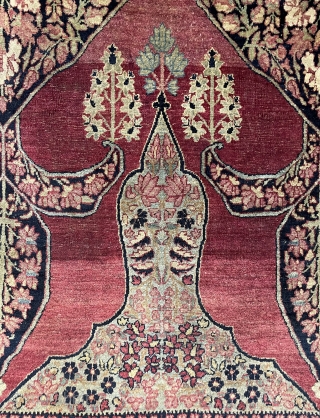 Very different laver kirman rug size 160x117cm                          