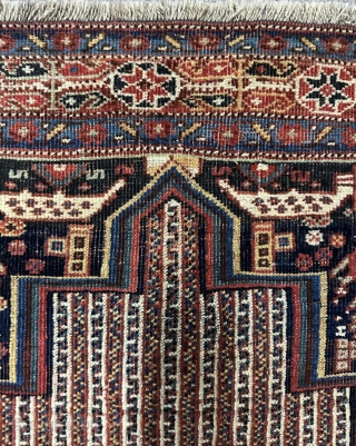 Khamse Shiraz carpet size 160x120cm                            