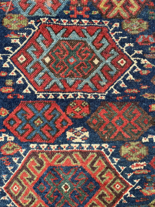 Khurdish rug size 206 x 165 cm
                          