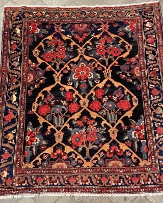 Very nice fereydun carpet size 185x145cm                           
