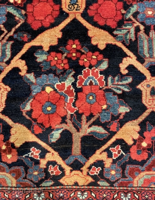 Very nice fereydun carpet size 185x145cm                           