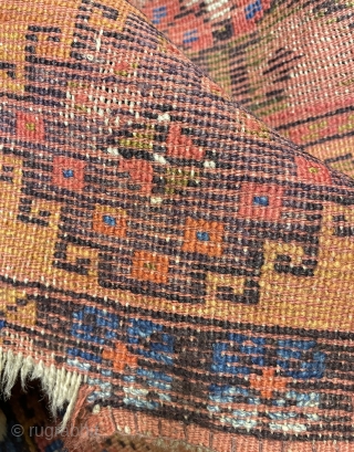 Very rare Armanian konya carpet size 125x96cm                          