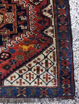 Qhasgai Small carpet but it's edge winding is cut. Size 160x95cm                      