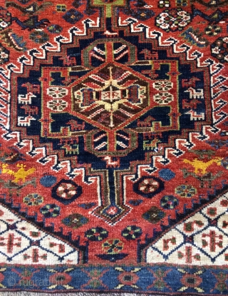 Qhasgai Small carpet but it's edge winding is cut. Size 160x95cm                      