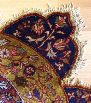 Anatolian Sivas silk rug 19th century 
Size 90x80cm                         