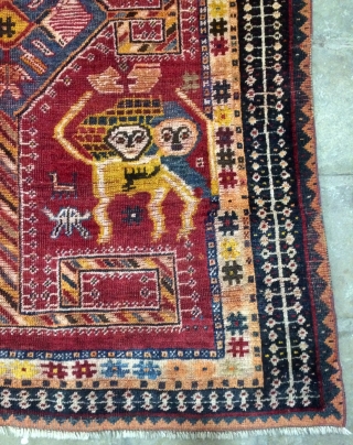 Qhasgai carpet size 180x113cm                             