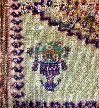 Rare a Ferahan small carpet size 73x79cm                          