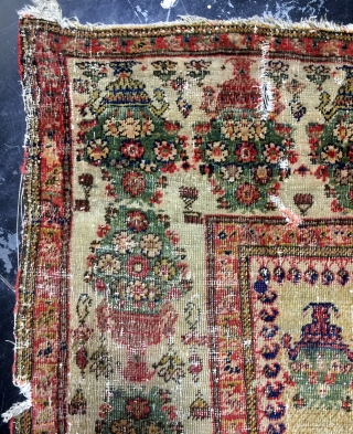 Rare a Ferahan small carpet size 73x79cm                          