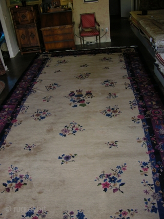 10X20 Chinese Rug 1900's nice condition more photos available

Victor Franco 
Franco Oriental Rugs  
                  