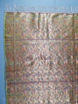 Before 1950
India for the domestic market 
Superb long silk woven shawl made in India for the domestic market probably around 1920/1930. Shawl with a background full of decorations of elephant and tiger  ...