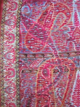 Interesting indian Kani weave shawl from Punjab(Twill tapestry) Circa 1840 . Woven by hand with nine colors as turquoise, yellow, red, pink, white, green, black, blue and purple, this shawl has a  ...