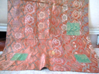 Rare Japonese Lampas KESA or Buddist kinran shawl 19c with five damask bands dating from 19th century. The Textiles used are often Chinese and earlier. Silk brocaded Lampas strip of paper called  ...