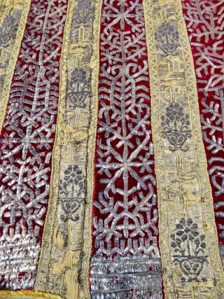 Tunisian Tunic of Ceremony - Ottoman Period possibly 18c.Beautiful Tunisian wedding ceremony tunic dating back from the Ottoman period before 1878. Flat silver embroideries on a crimson velvet alternating with jacquard woven  ...