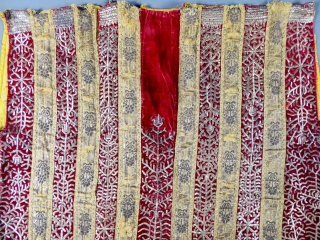 Tunisian Tunic of Ceremony - Ottoman Period possibly 18c.Beautiful Tunisian wedding ceremony tunic dating back from the Ottoman period before 1878. Flat silver embroideries on a crimson velvet alternating with jacquard woven  ...