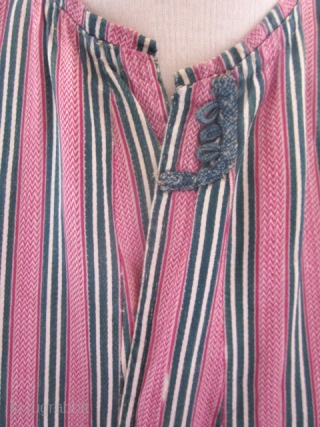 Striped Silk woven man's coat 19c or "Banyan" made in Ottoman Empire for Western. This kind of antique piece collected in France was worn in Europe until the late nineteenth century and  ...