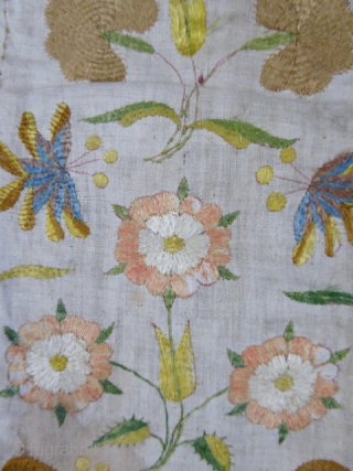 Indo Portuguese Christian Chasuble from China (Macao?)for export

very enigmatic chasuble embroidered potentially Compagnie des Indes Indo - Portuguese for Christianity. Embroidery of silk embroidery with a beautiful Virgin and child on a  ...