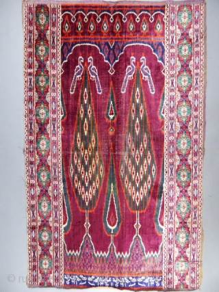 Ikat Velvet Persian hanging. Early 20th century
from Kachan called Pardah. Beautiful floral lateral border , central field decorated by cypresses and with peacocks. The cartridge of bottom indicates the date. Very beautiful  ...