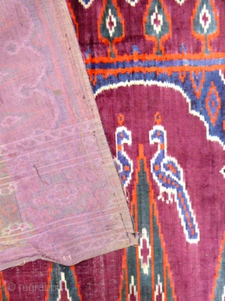 Ikat Velvet Persian hanging. Early 20th century
from Kachan called Pardah. Beautiful floral lateral border , central field decorated by cypresses and with peacocks. The cartridge of bottom indicates the date. Very beautiful  ...