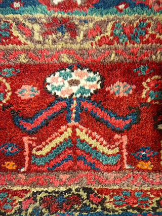 Heriz Mafrash front. Size: 43 x 103 cm. Wonderful colors. Top condition.                     
