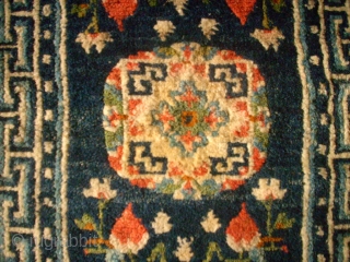 Small Tibetan rug - cushion. Size: 58 x 61 cm. Very good condition.                    