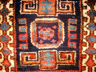 Special small persian - kurdish Khordjin. Size: 28 x 88 cm. Very good condition. Perfect colors.                 