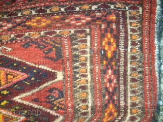 Antique Tekke Turkmen piece. Size: 24 x 36 cm.                        