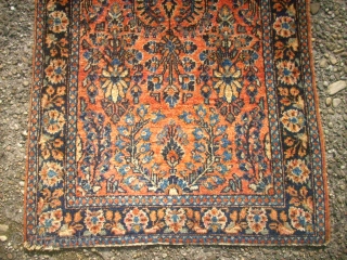 Antique persian Sarough. Size: 59 x 115 cm. Ends open. Very good pile. fine knotting.                  