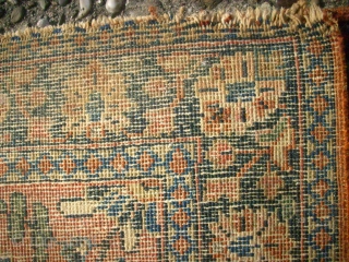 Antique persian Sarough. Size: 59 x 115 cm. Ends open. Very good pile. fine knotting.                  