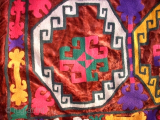 Usbek Silk Mafrash paneel. Size: 45 x 104 cm. Good condition.                      