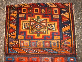 Old Luri Khordjin. Size: 48 x 88 cm. Very good condition. Best wool. Great colors.                  