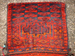 Old Luri Khordjin. Size: 97 x 55 cm. Shiny wool. Very good condition.                    