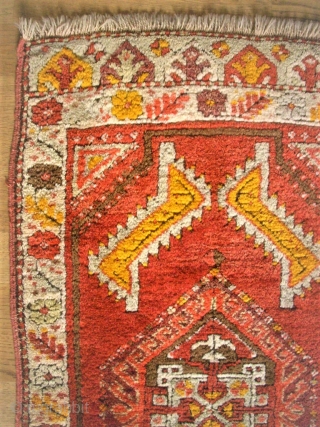 anatolian Yastik, small rug. Size: 51 x 95 cm. Very good condition.                     