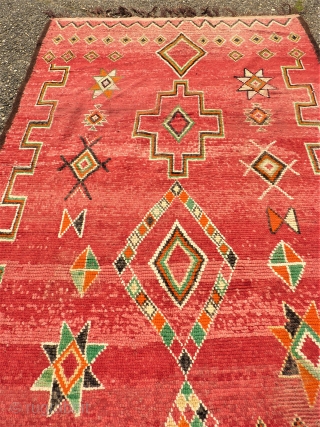 antique Berber rug. Size: 157 x 243 cm. Used condition.                       