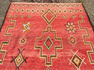 antique Berber rug. Size: 157 x 243 cm. Used condition.                       