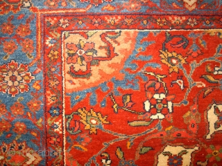 Very old persian Tafresh! Size: 139 x 194 cm. Finest knotting. Excellent wool.                    