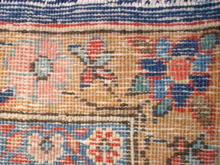 Old, persian Sarough. Size: 103 x 163 cm. Good condition. Perfect wool. Decorativ piece.                   