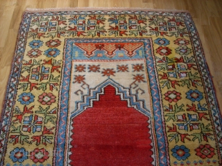 Old anatolian Konya prayer rug. Size: 106 x 162 cm. Perfect condition. High quality.                   