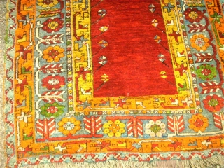 Old Anatolien Prayer rug. Size: 99 x 151 cm. Good condition.                      